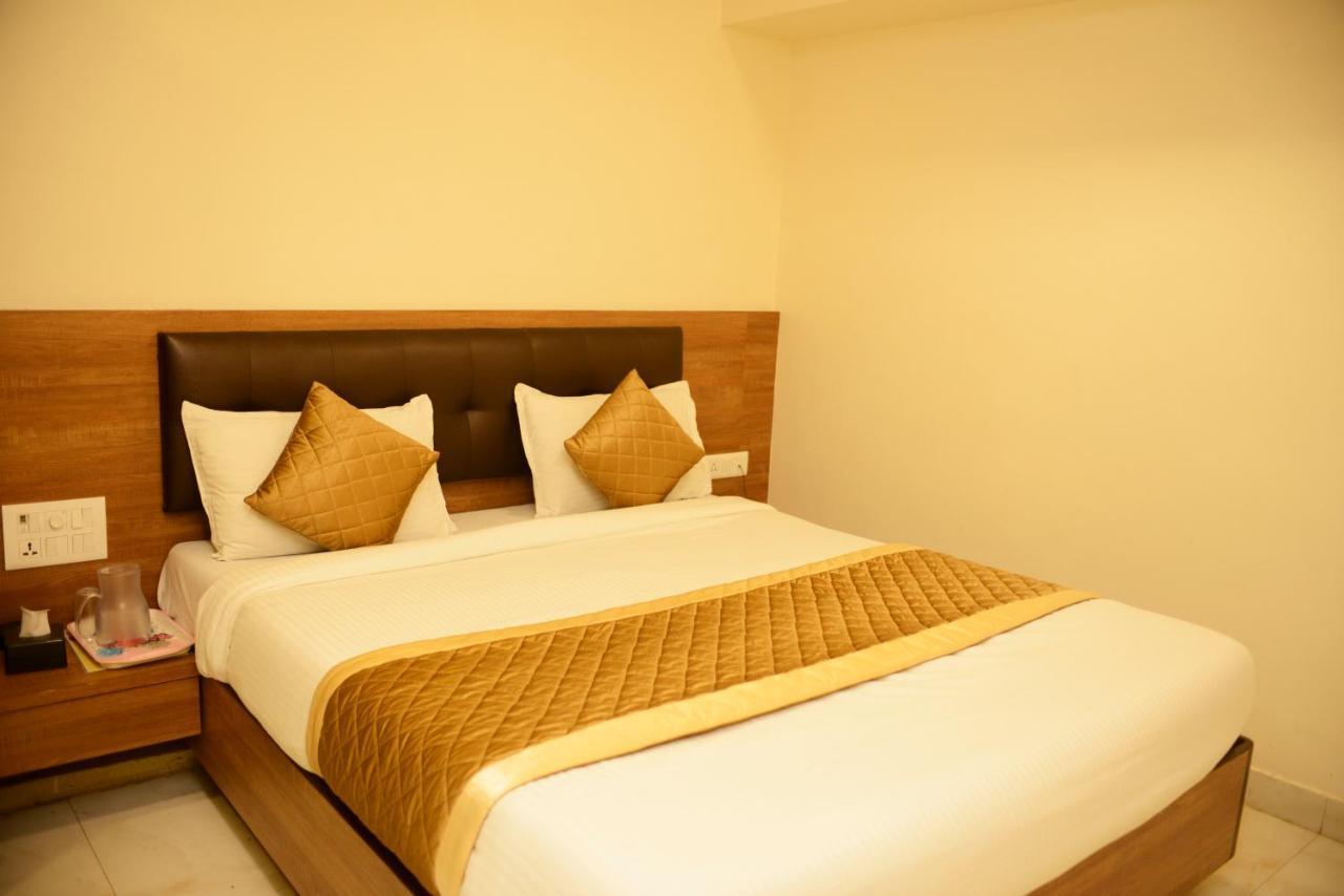 Hotel Ashyana - Near To Grant Road Station 孟买 外观 照片